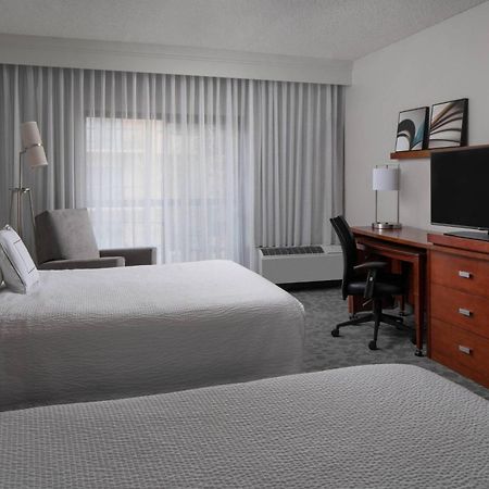 Courtyard By Marriott Jacksonville At The Mayo Clinic Campus/Beaches Exteriör bild