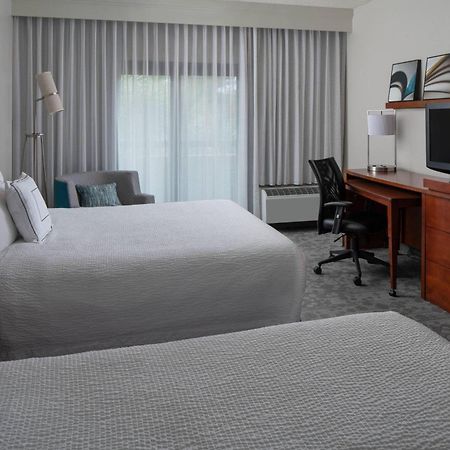 Courtyard By Marriott Jacksonville At The Mayo Clinic Campus/Beaches Exteriör bild